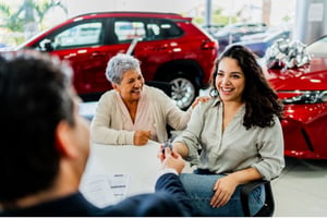 woman buying a car with good credit